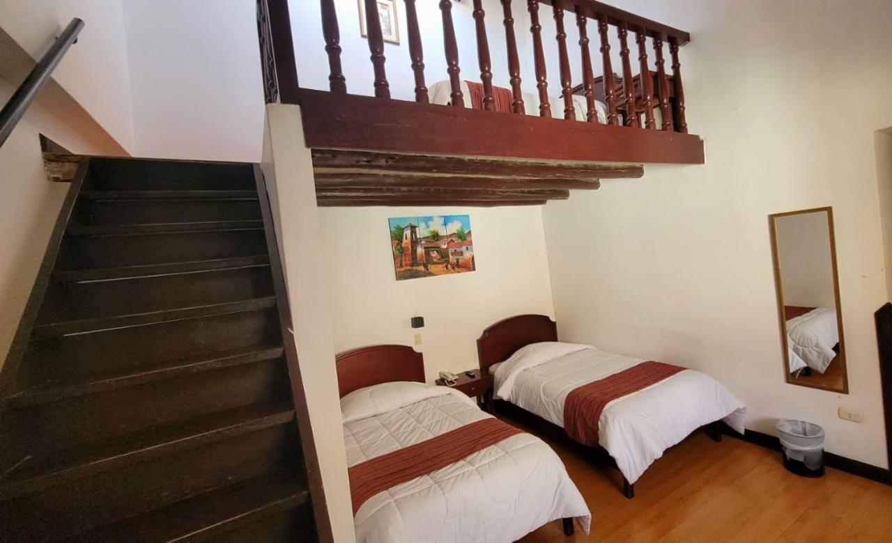 Hotel Cusco Plaza Saphi エクステリア 写真