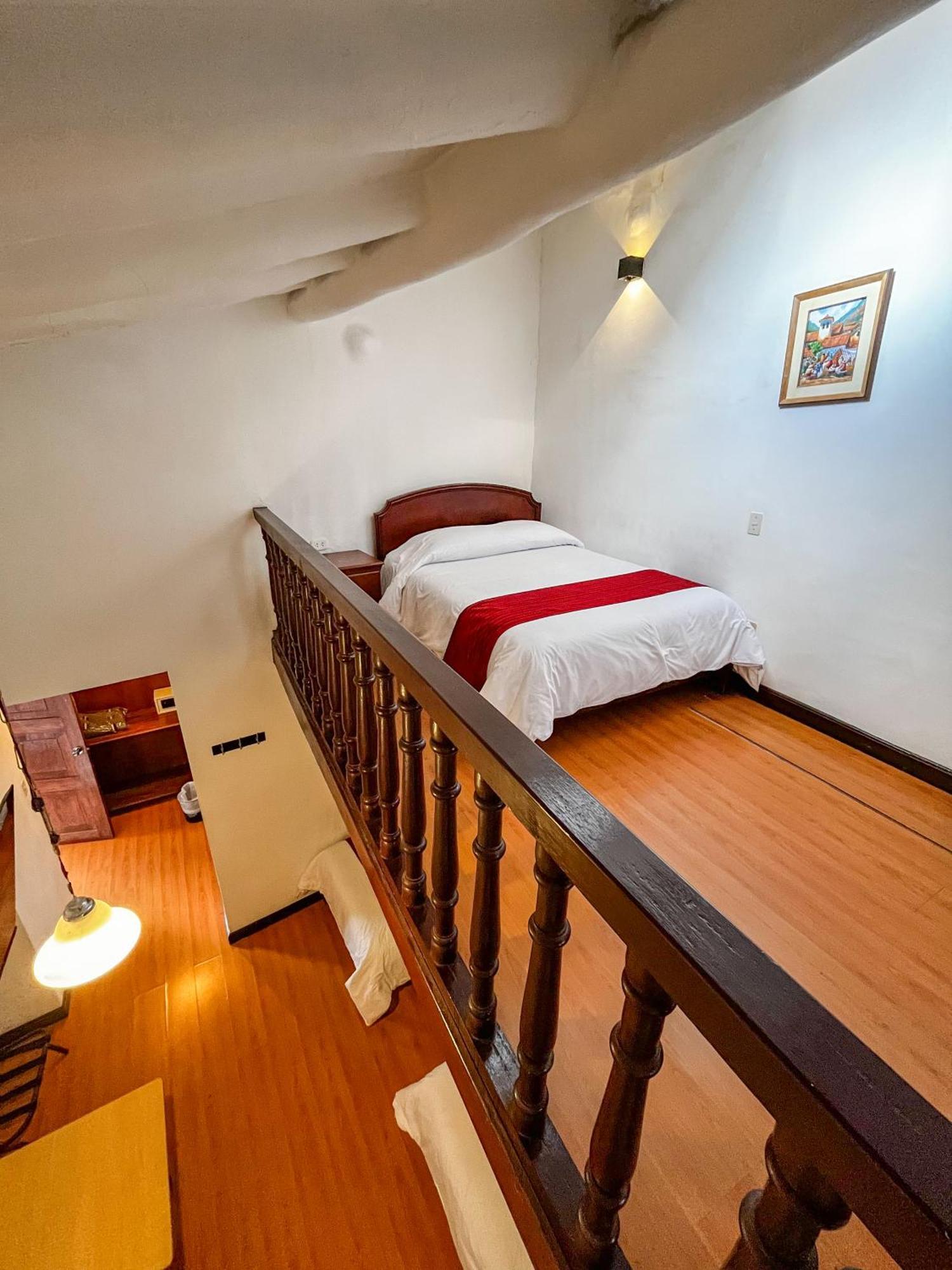 Hotel Cusco Plaza Saphi エクステリア 写真