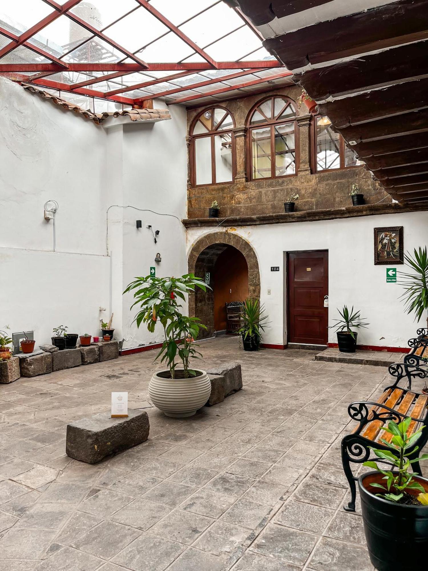 Hotel Cusco Plaza Saphi エクステリア 写真
